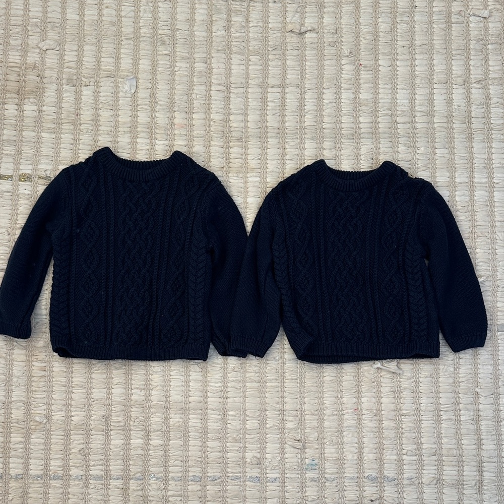 2 Navy sweaters size 9-12M